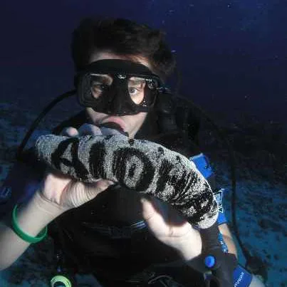 Maui Scuba Refresher Course Student