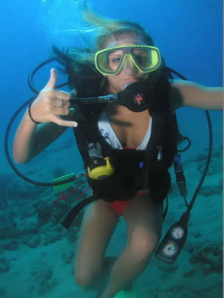 Private scuba diving Class Student in lahaina maui Private scuba diving Class Student in lahaina maui